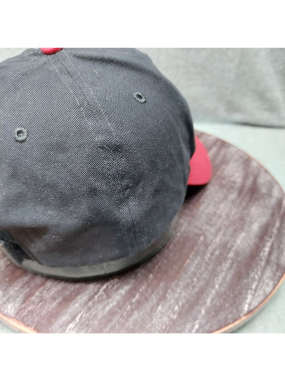 Atlanta Braves Red & Black Adjustable Baseball Cap With Embroidered "A" Logo - Picture 6 of 10
